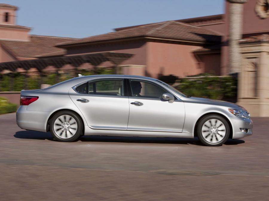  Lexus LS460L 2009 года  (фото 6 из 12)
